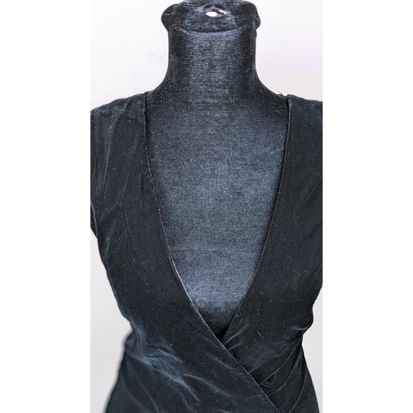 💜✨Black Velvet w/Lace Set - Back View - Picture 5 of 10